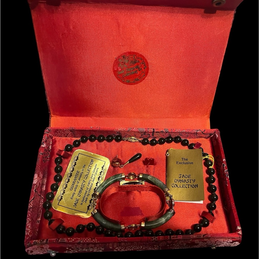 X SOLD X /Antique Jade Dynasty Collection (bracelet & necklace set)
